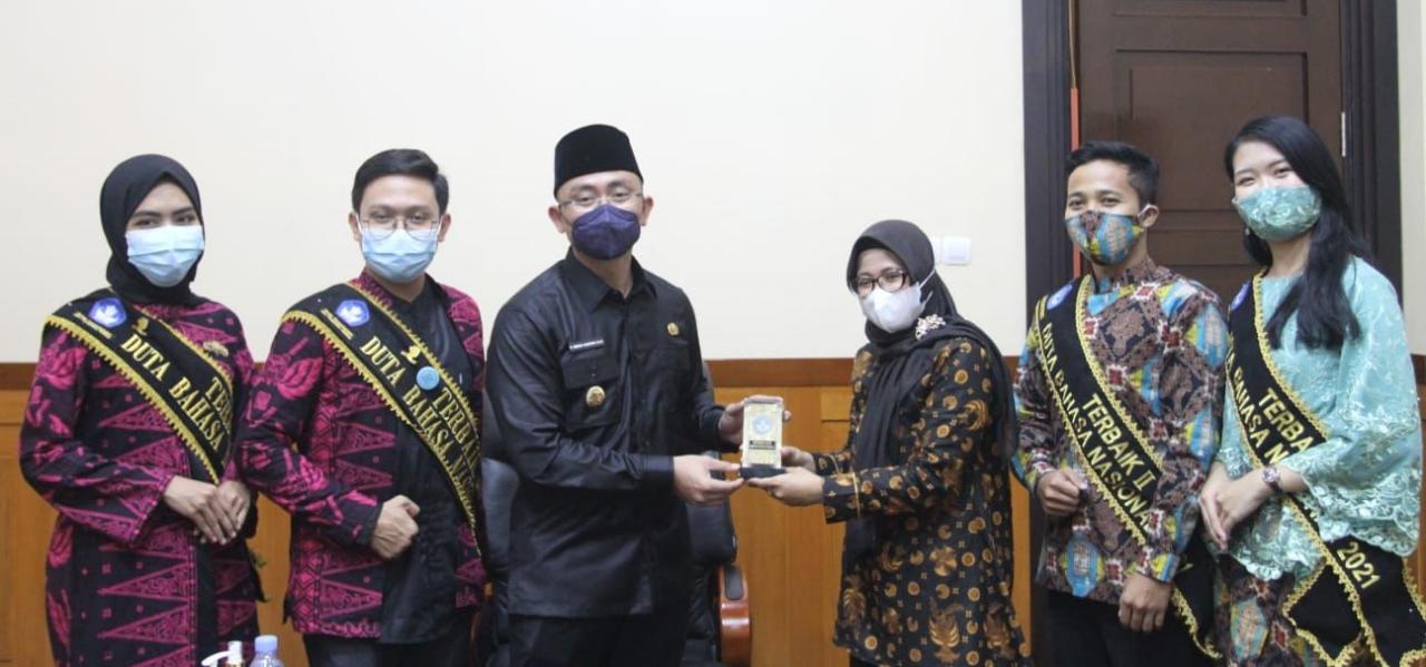 Duta Bahasa Provinsi Banten Raih Juara Tingkat Nasional Faktabanten