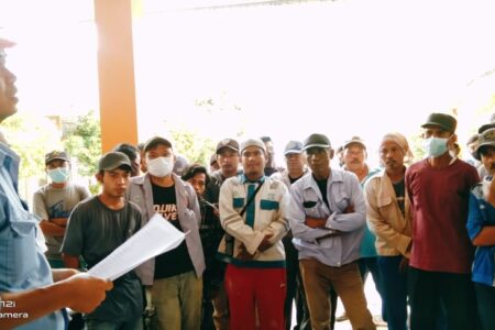 Forum Industri Gelar Gotong Royong Bersama Warga Gunung Sugih Cilegon