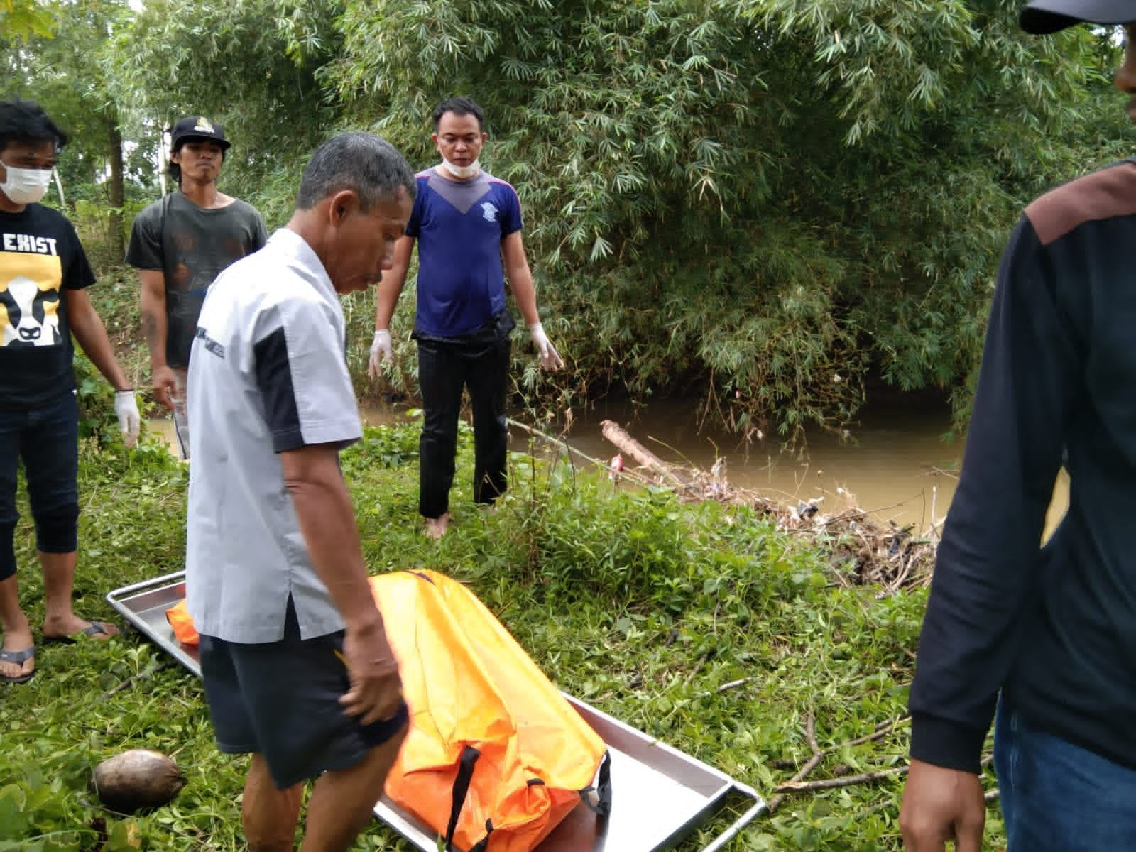 Mayat Tanpa Identitas Ditemukan Warga Di Lebak Saat Sedang Dimangsa Biawak Faktabanten Co Id