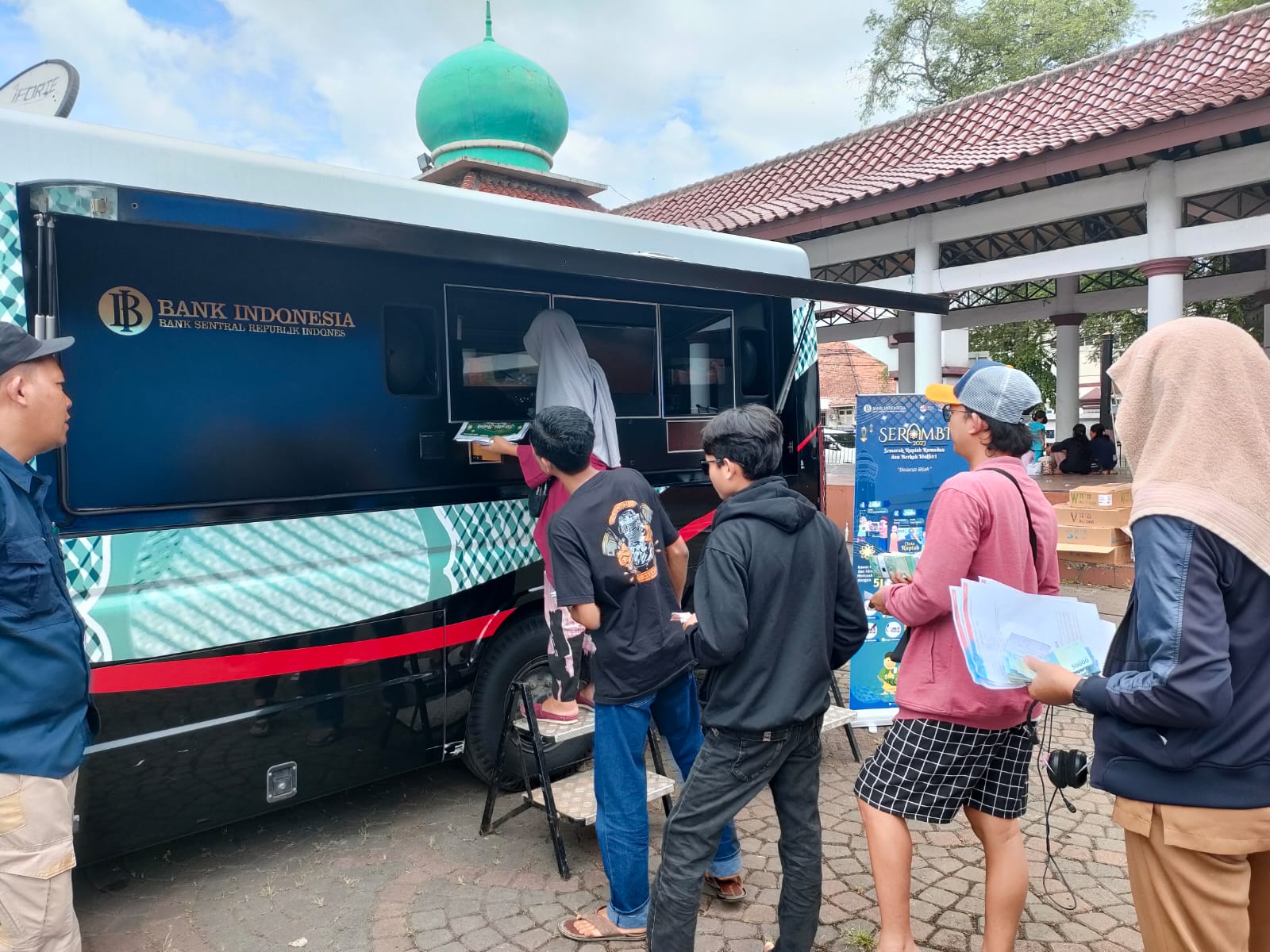 Layanan Penukaran Uang Baru Bank Indonesia Di Banten Ada Di Lokasi ...