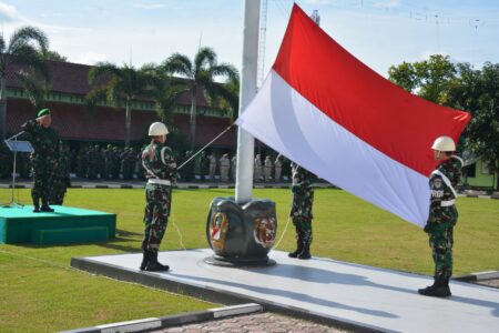 Puasa Tak Halangi Prajurit Korem 064/MY Laksanakan Upacara Bendera Rutin Setiap Senin