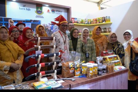 Promosikan UMKM, Pemkot Cilegon Buka Bazar di Rakernas Apeksi Makassar