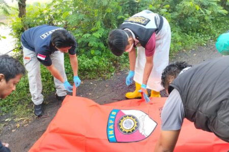 Warga Tanara Serang Digegerkan Penemuan Mayat Bersimbah Darah di Pinggir Jalan