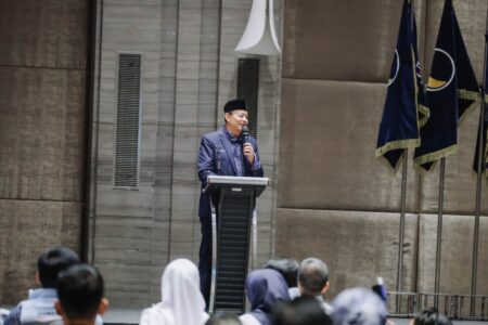 WH Bakar Semangat Kader NasDem untuk Kemenangan Andra Soni-Dimyati