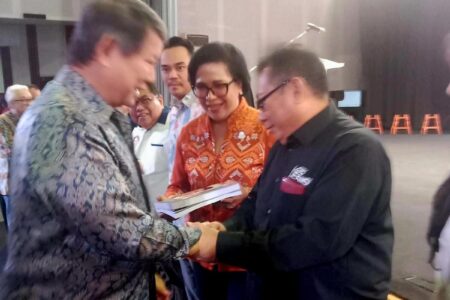 Ketum SMSI Firdaus Pengusul Gelar Pahlawan untuk RM Margono Raih Penghargaan FORMAS