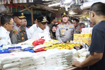 Imbas Isi MinyaKita Tak Sesuai Takaran, Gubernur dan Kapolda Banten Sidak ke Pasar Rau